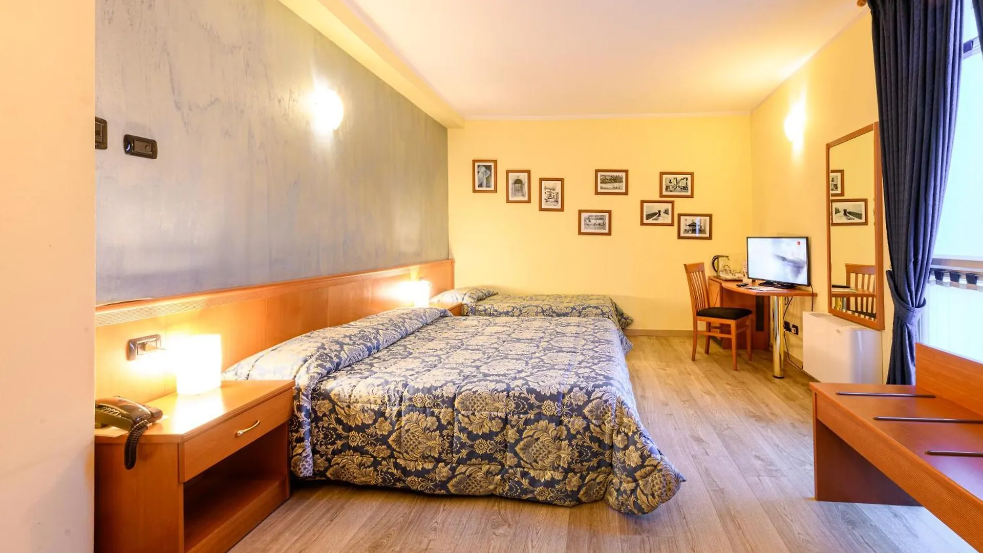 Hotel Garni Le Corti Grosotto 3*,