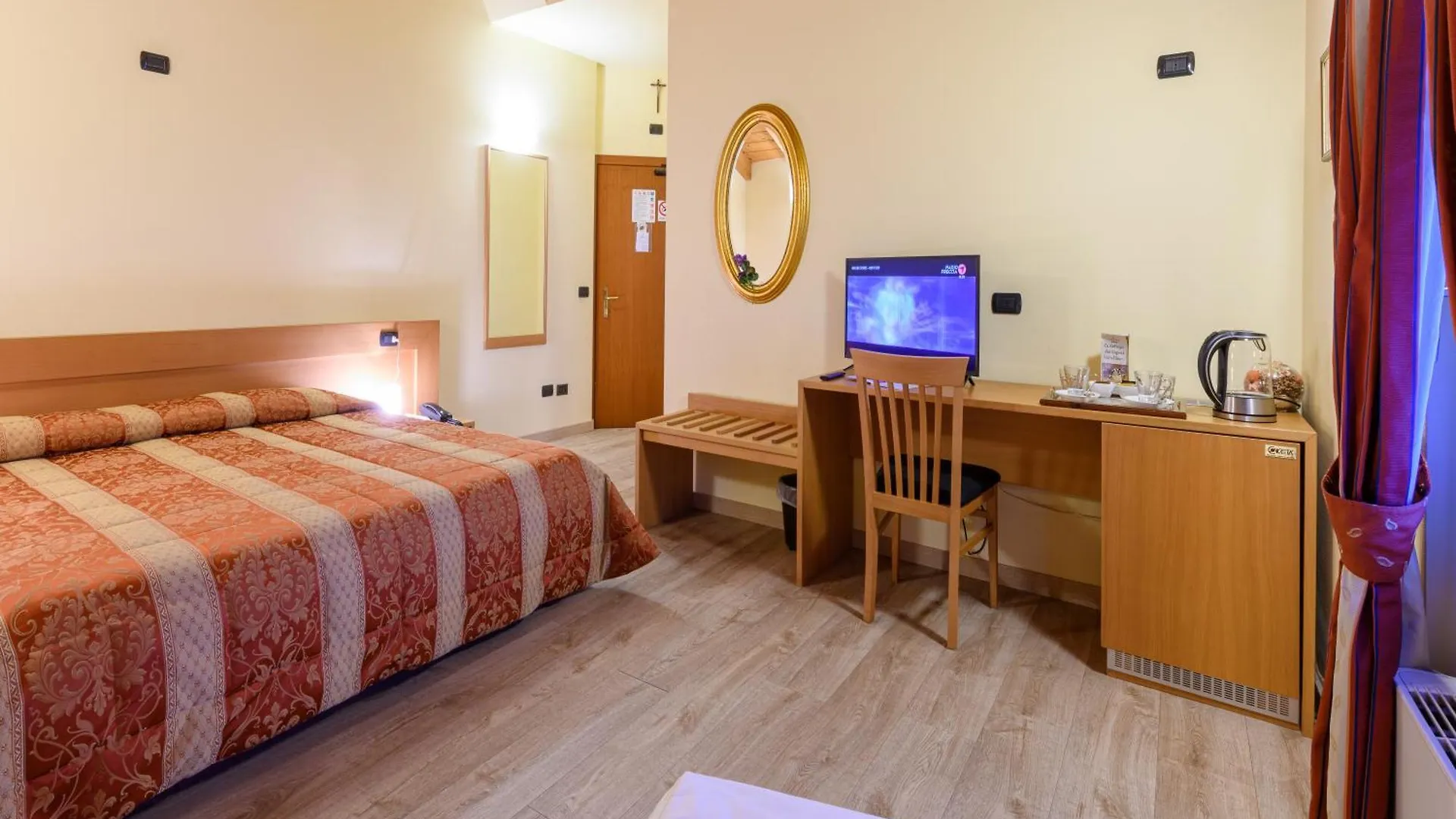 Hotel Garni Le Corti Grosotto 3*,