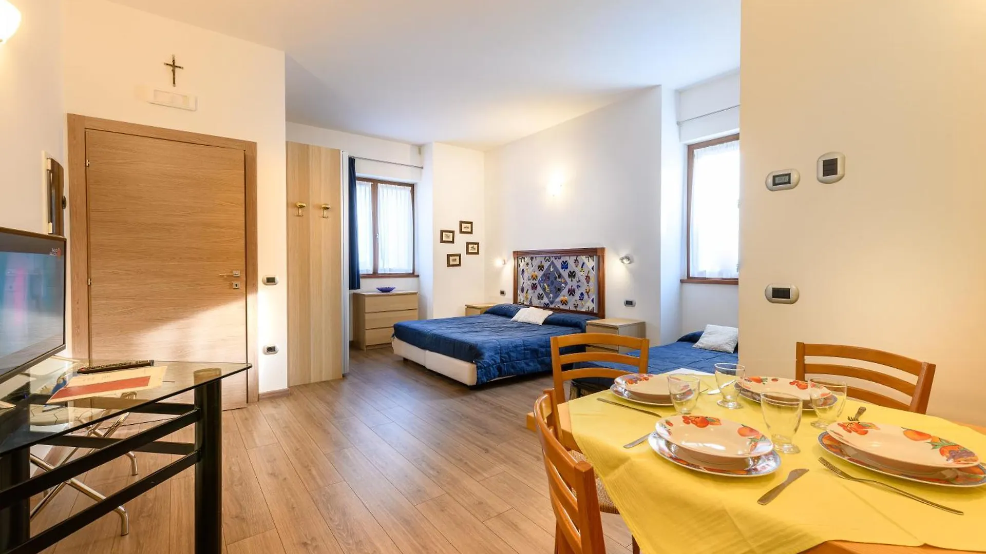 Hotel Garni Le Corti Grosotto 3*,  Italy